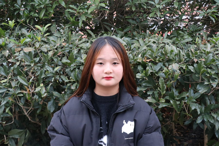 22春学前 优秀团员 江娜.JPG